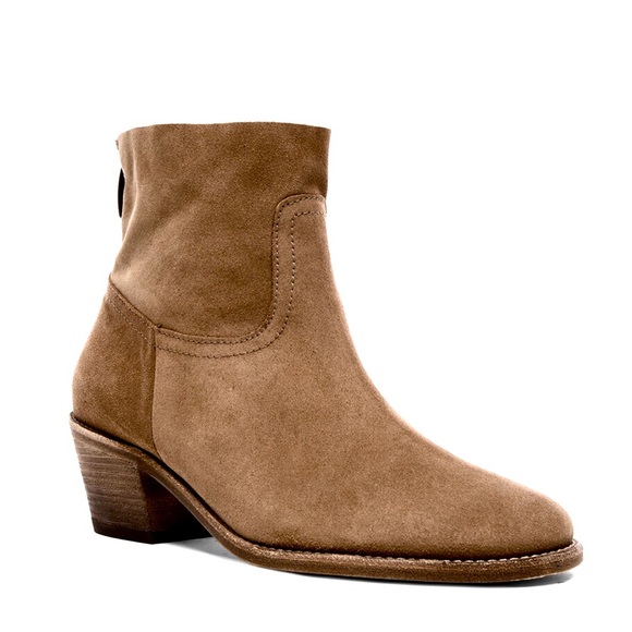 $590~ELYSE WALKER LOS ANGELES~Tan Distressed Suede Stacked Heel Bootie~Boot~37/7 - Picture 1 of 14